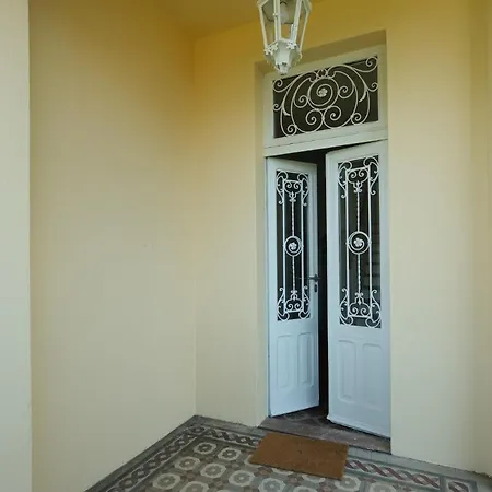 Apartament Gina *